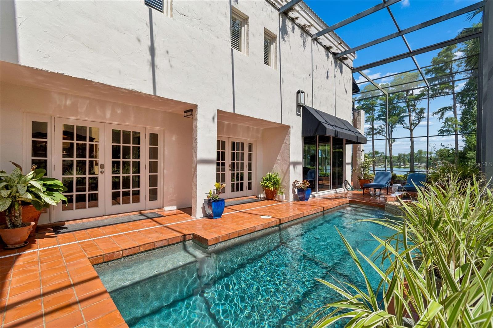 LAKE ELLEN LANDINGS TWNHMS - Residential