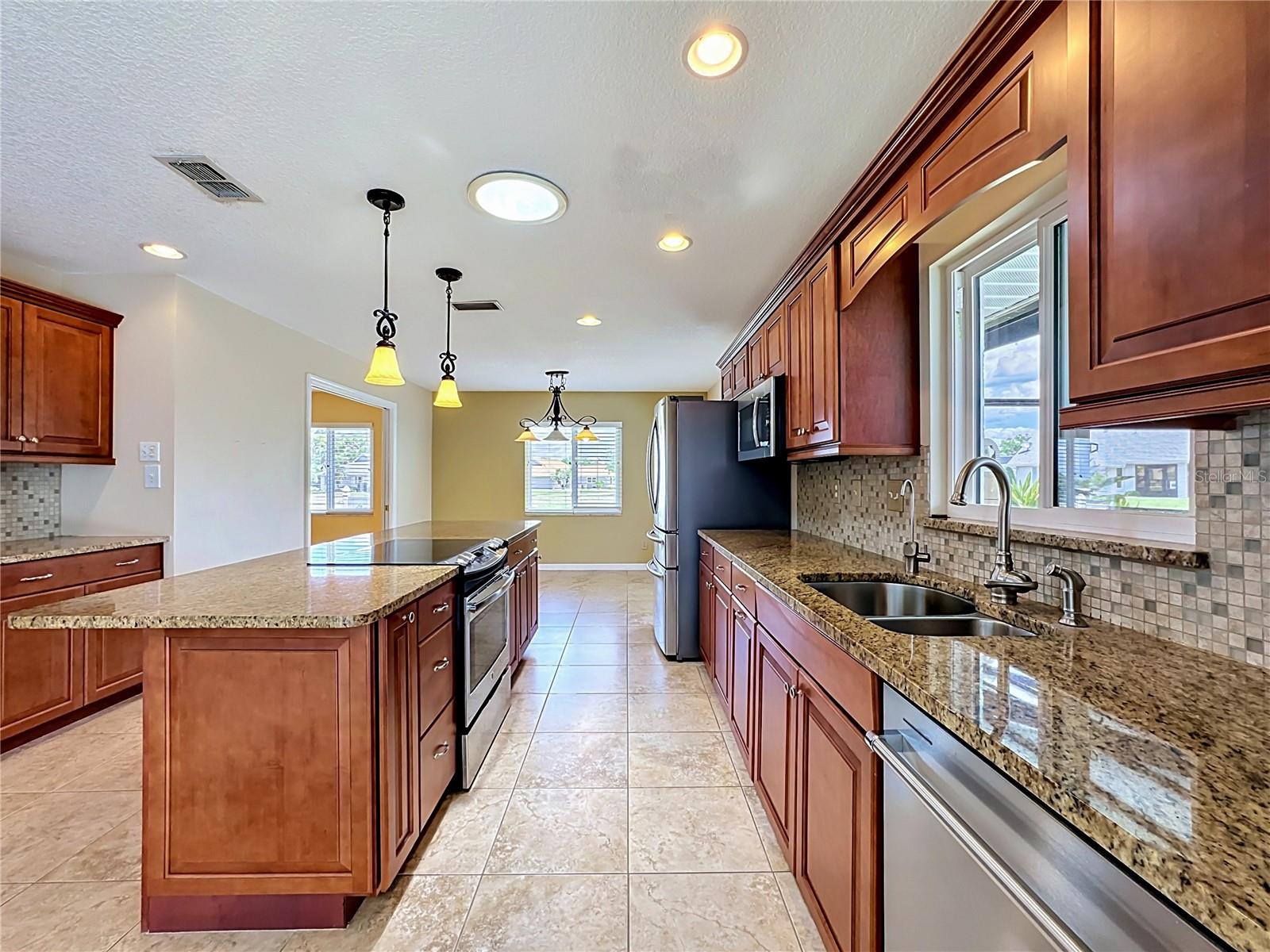 CALOOSA COUNTRY CLUB ESTATES U - Residential