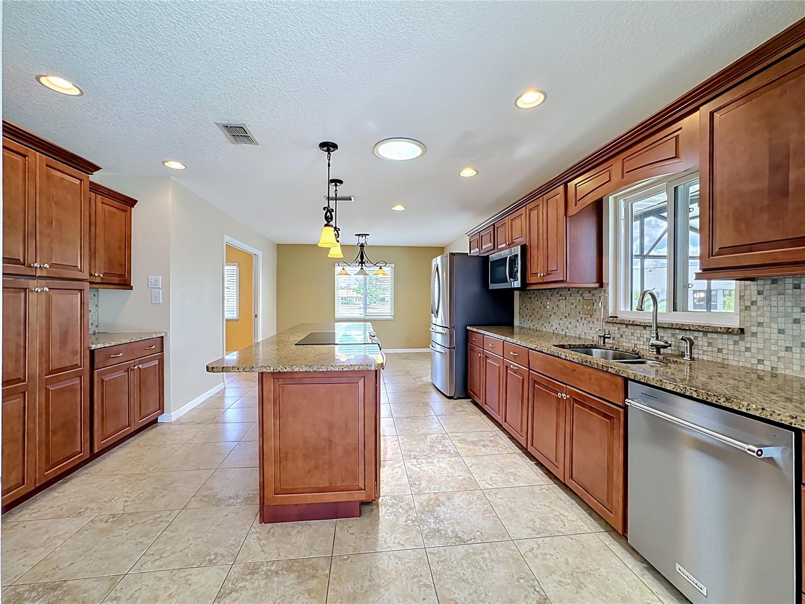 CALOOSA COUNTRY CLUB ESTATES U - Residential