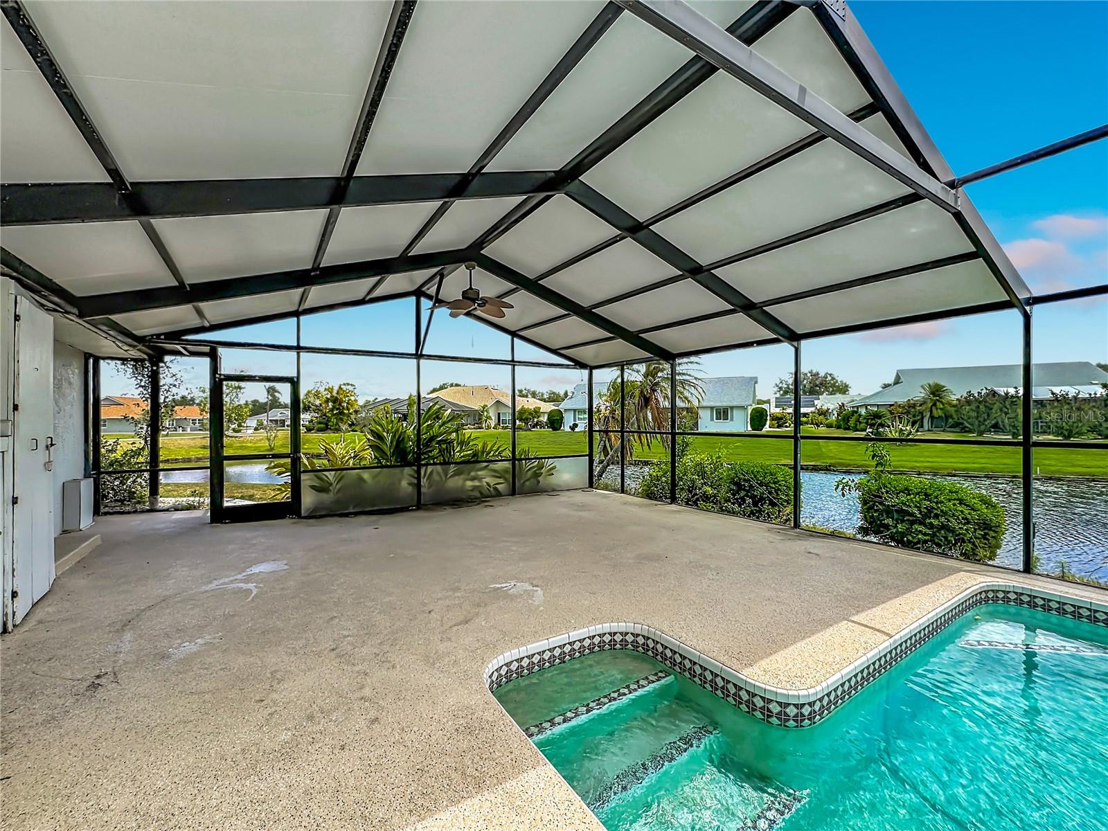 CALOOSA COUNTRY CLUB ESTATES U - Residential