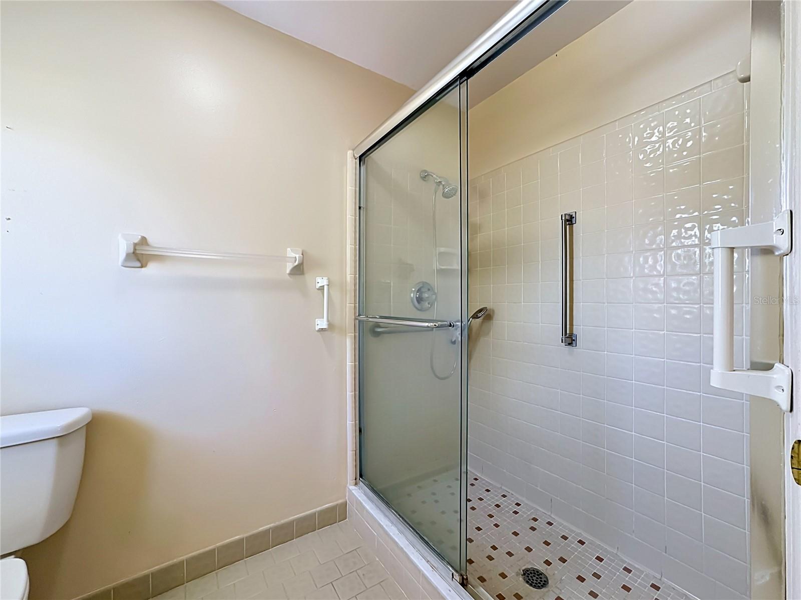 CALOOSA COUNTRY CLUB ESTATES U - Residential