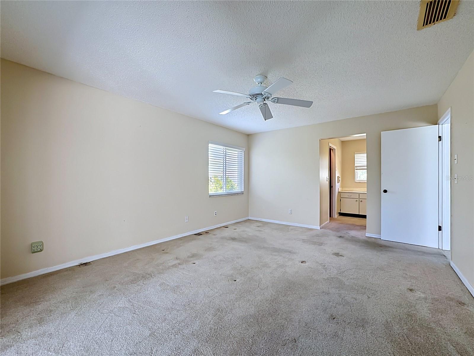 CALOOSA COUNTRY CLUB ESTATES U - Residential
