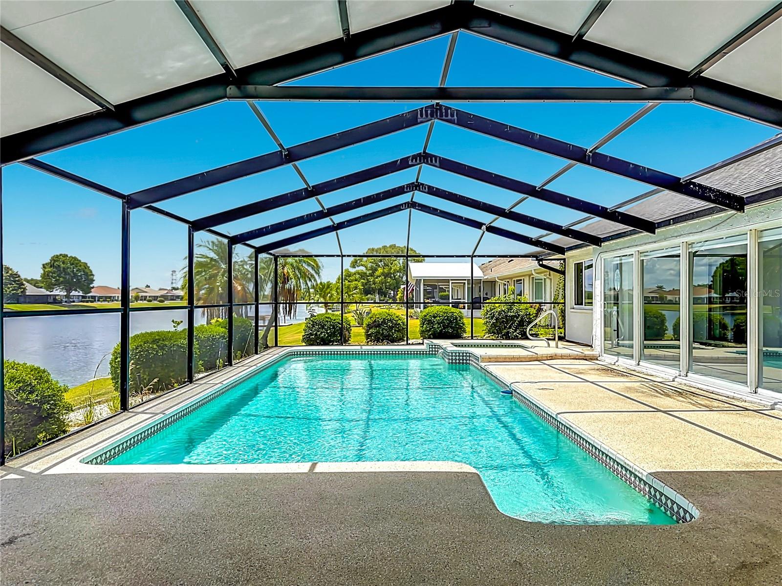 CALOOSA COUNTRY CLUB ESTATES U - Residential