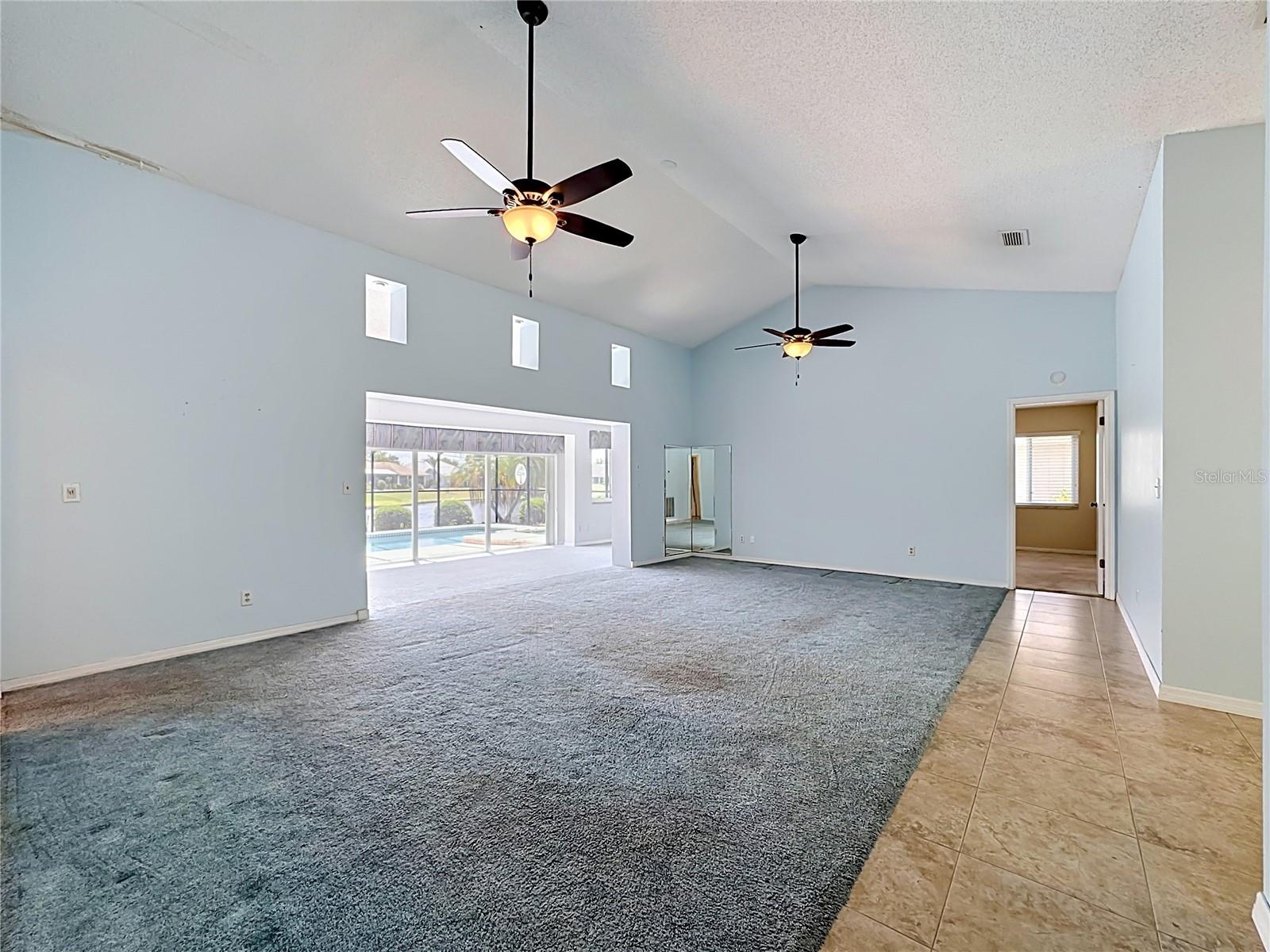 CALOOSA COUNTRY CLUB ESTATES U - Residential