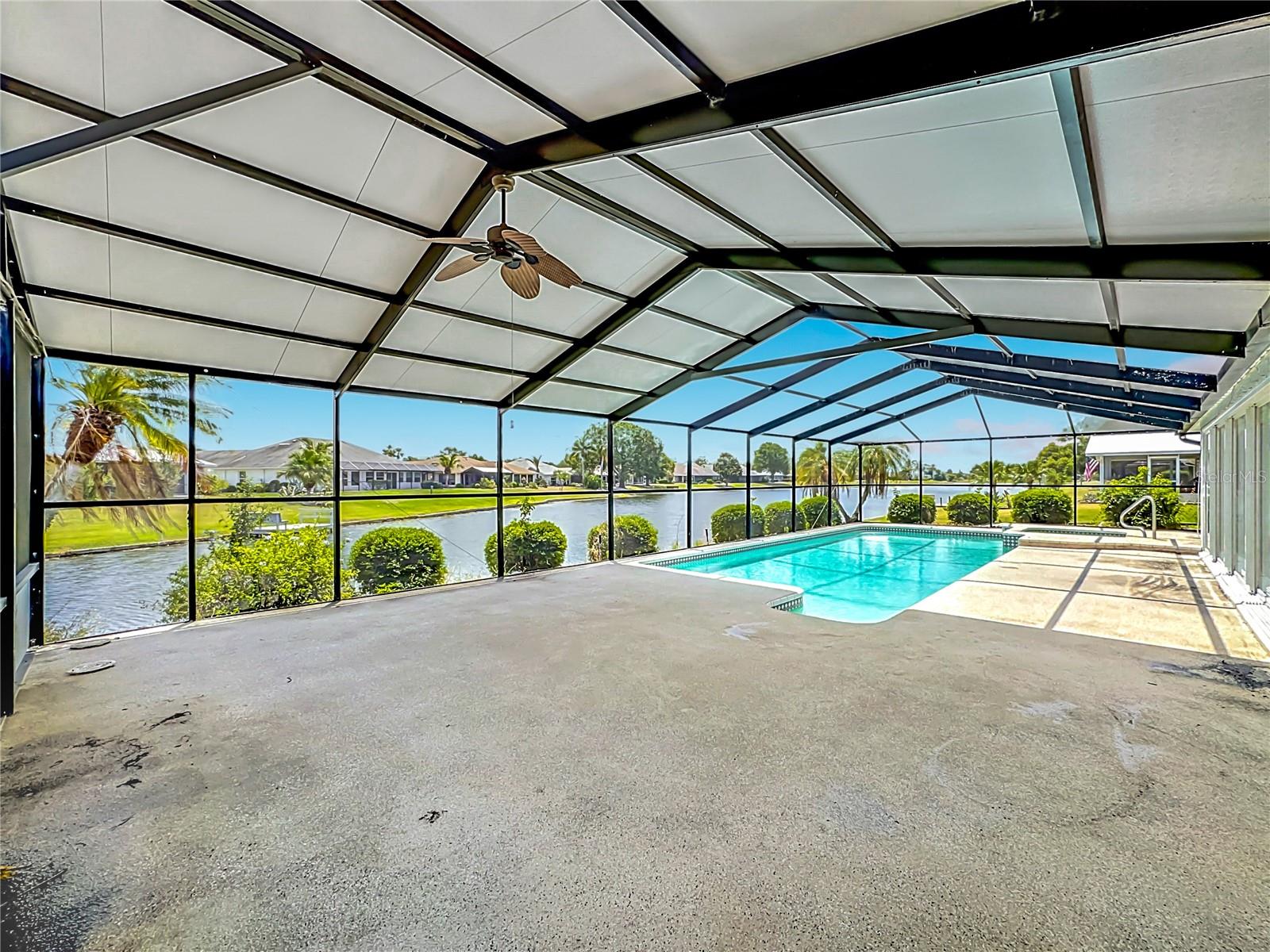 CALOOSA COUNTRY CLUB ESTATES U - Residential