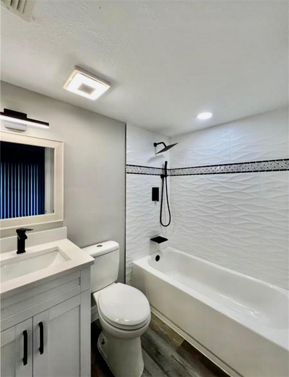 WATERSIDE CONDO I - Residential