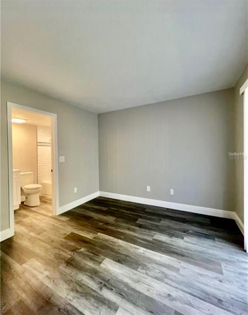 WATERSIDE CONDO I - Residential