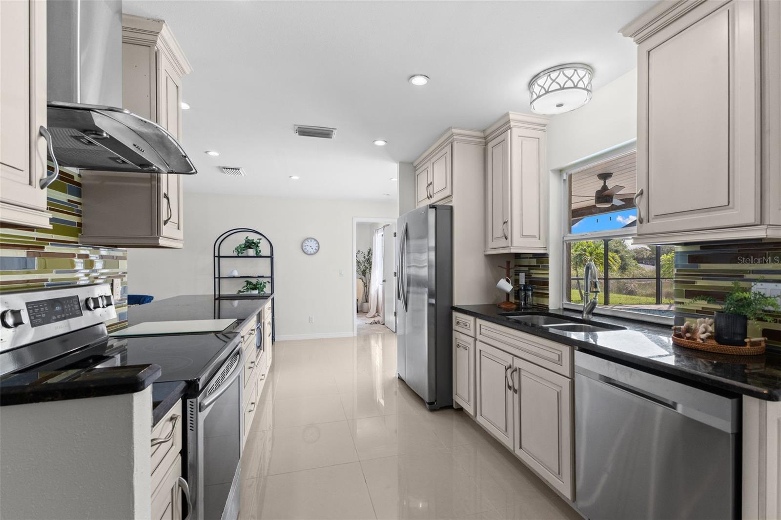 SOMERSET LAKES UNIT THREE PH TWO - Residential