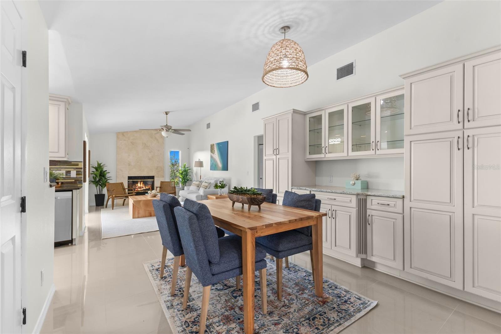SOMERSET LAKES UNIT THREE PH TWO - Residential