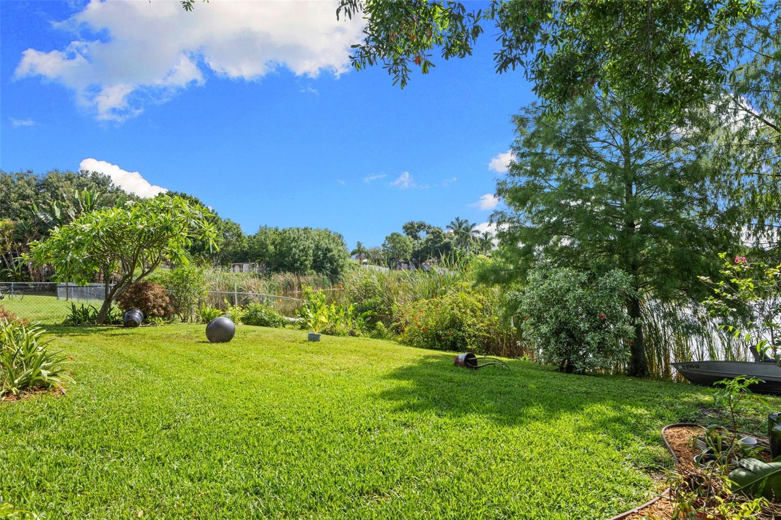 SOMERSET LAKES UNIT THREE PH TWO - Residential