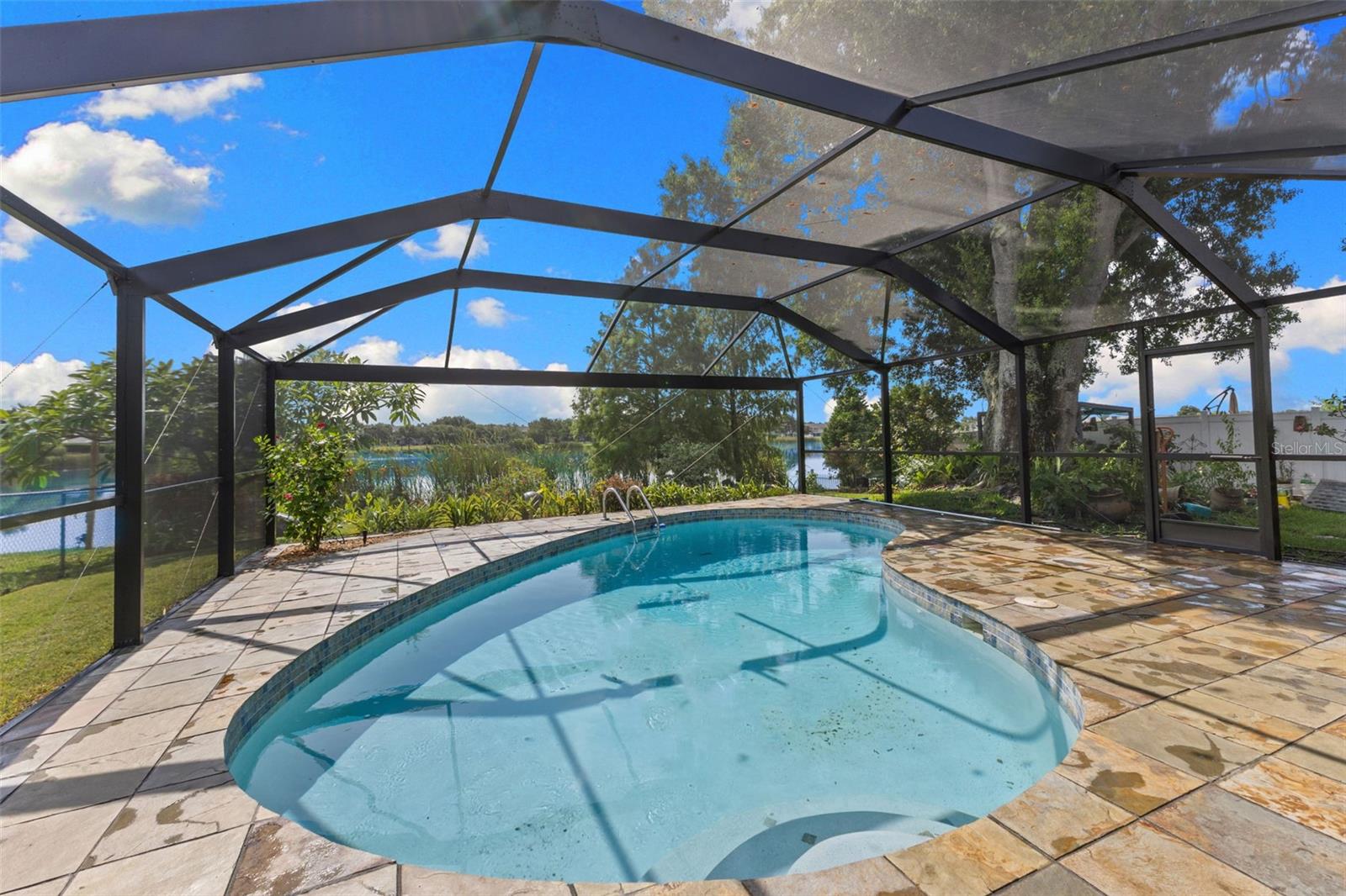 SOMERSET LAKES UNIT THREE PH TWO - Residential