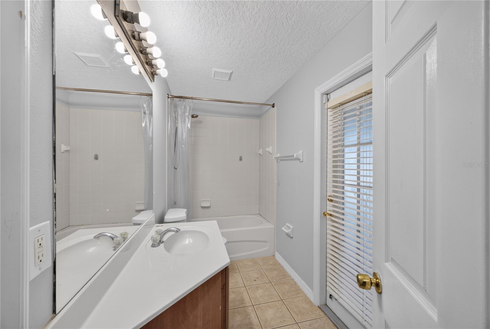 OAK HAMMOCK PRSV U2 - Residential