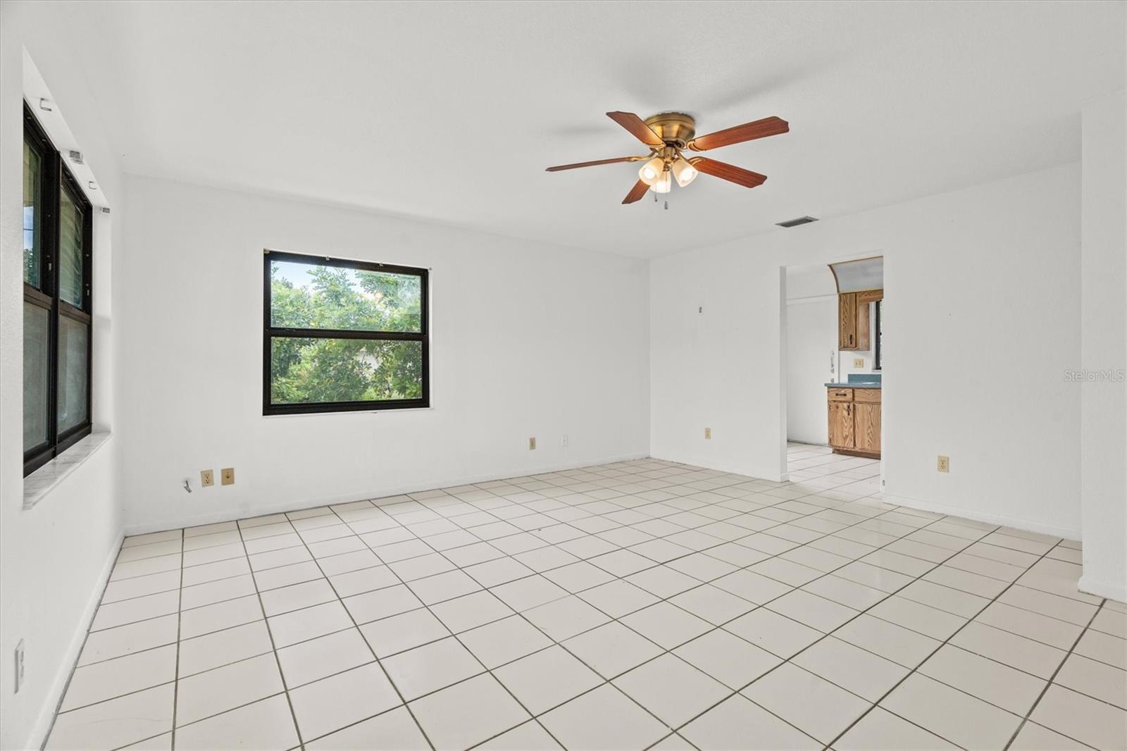 HRBR HEIGHTS - Residential Income