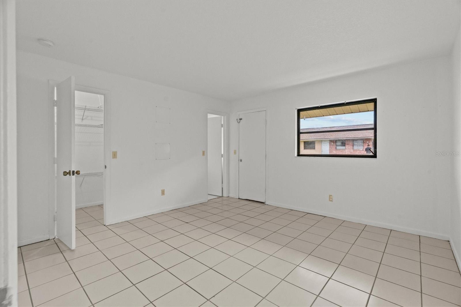 HRBR HEIGHTS - Residential Income