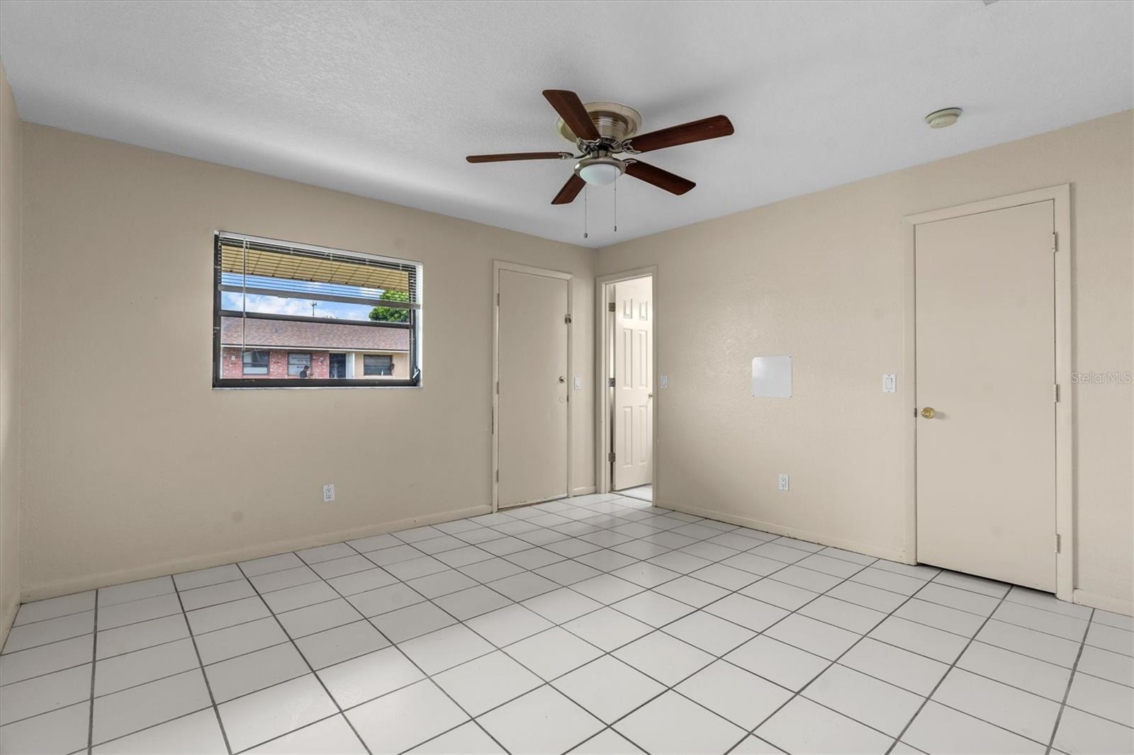 HRBR HEIGHTS - Residential Income