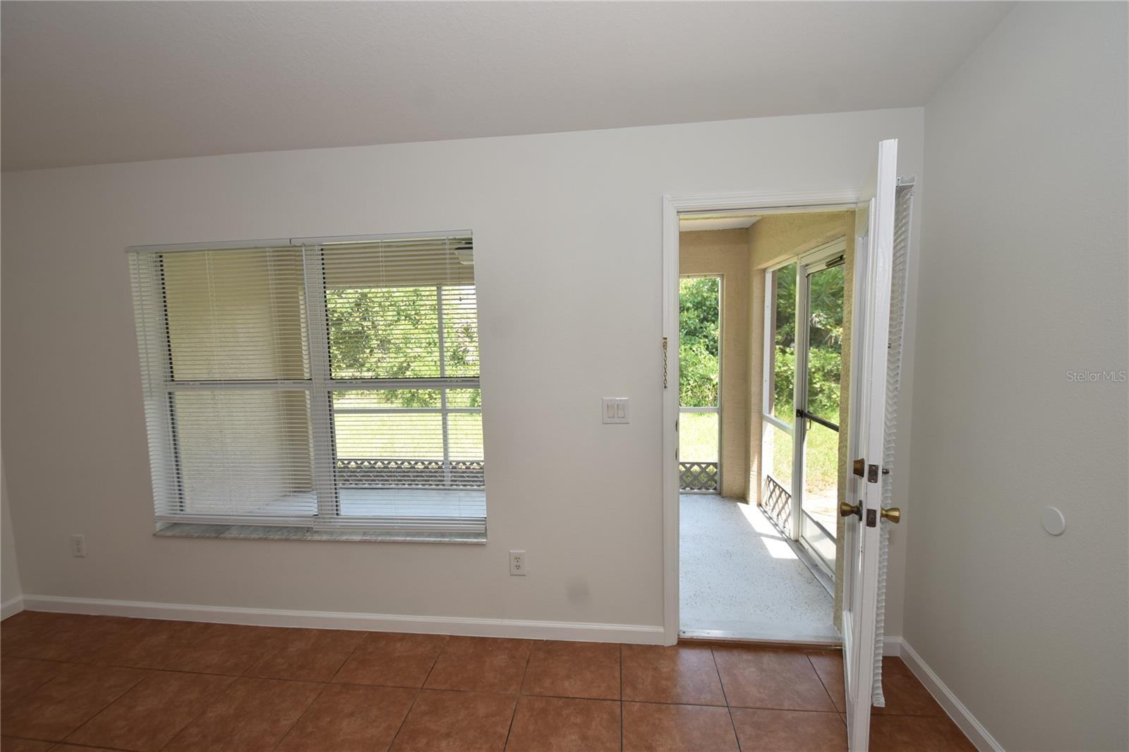 CYPRESS KNOLL - Residential Lease