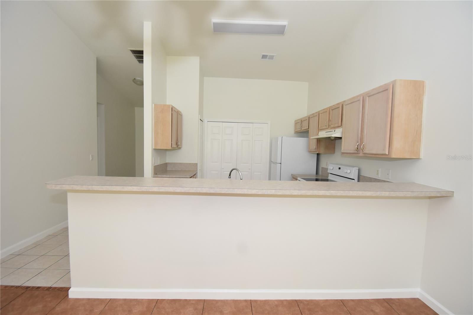 CYPRESS KNOLL - Residential Lease