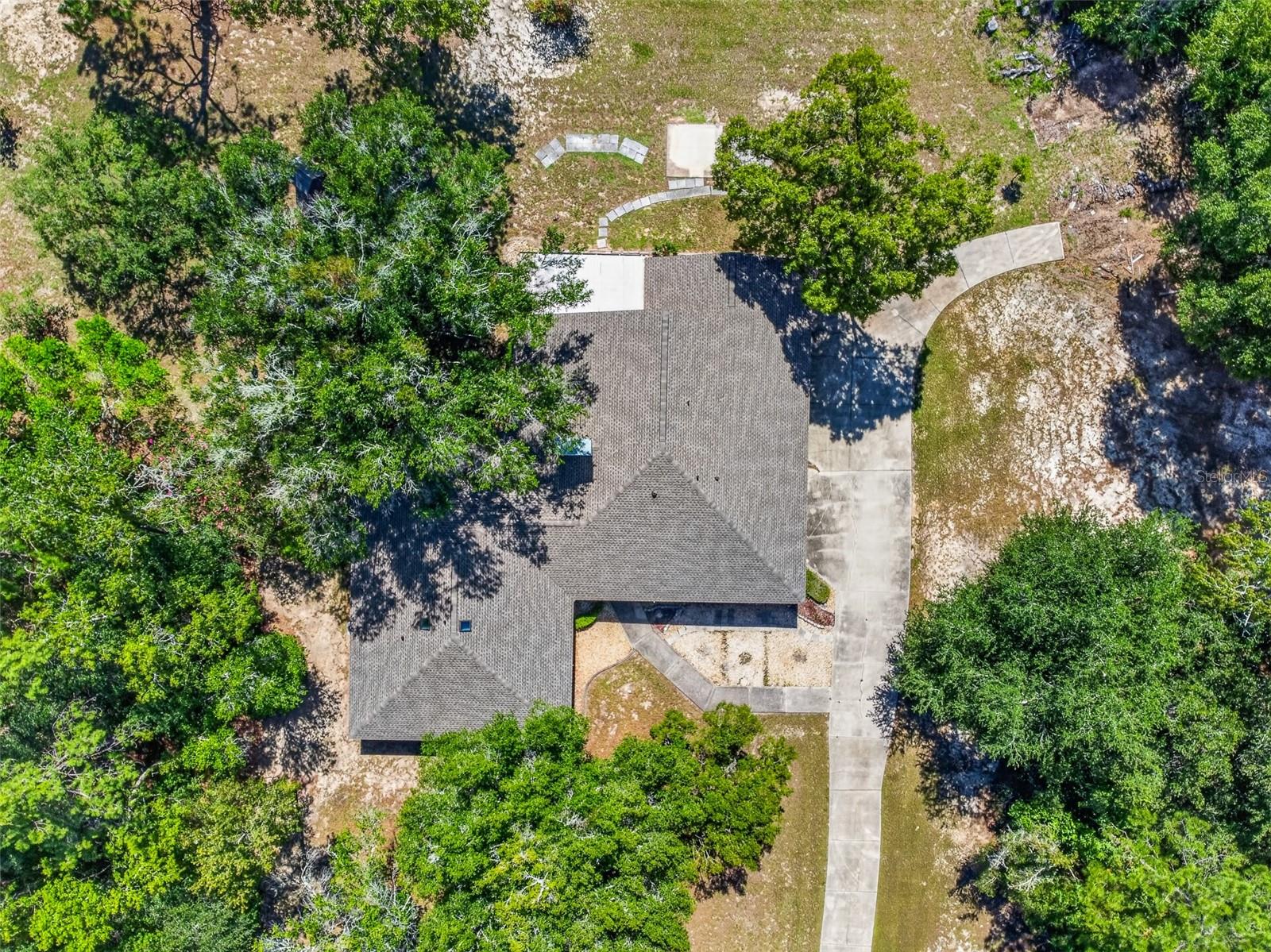 RAINBOW LAKES ESTATE - Residential