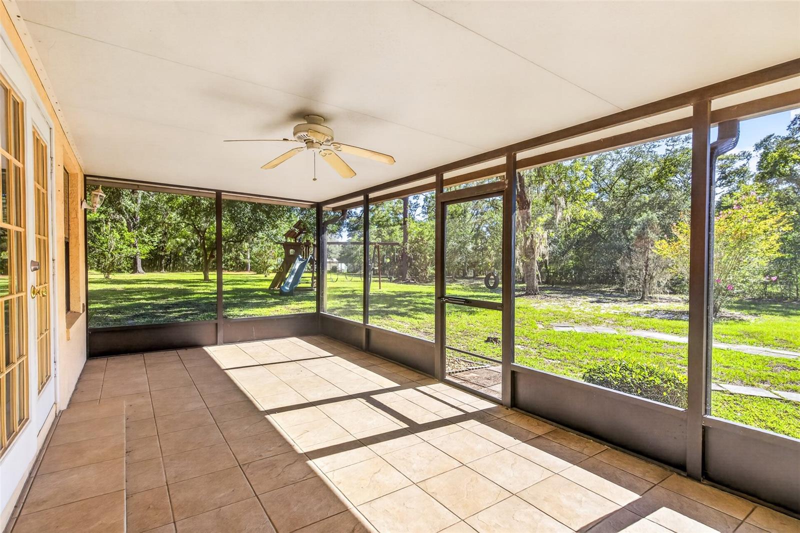 RAINBOW LAKES ESTATE - Residential