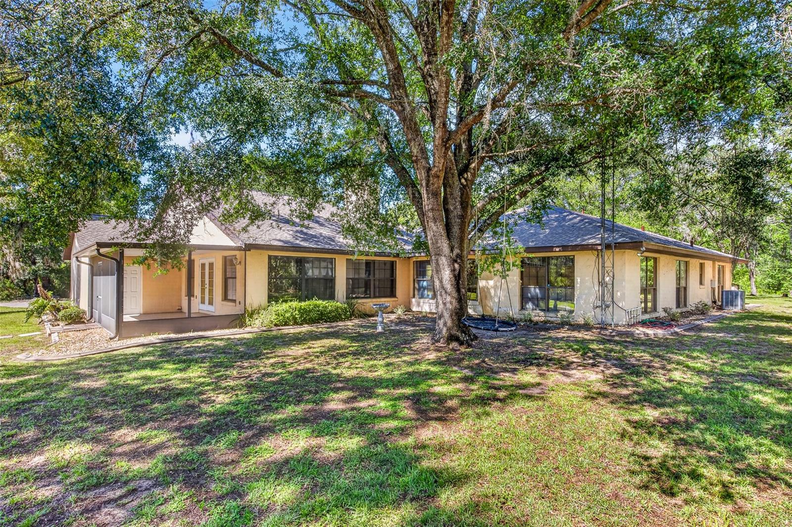 RAINBOW LAKES ESTATE - Residential
