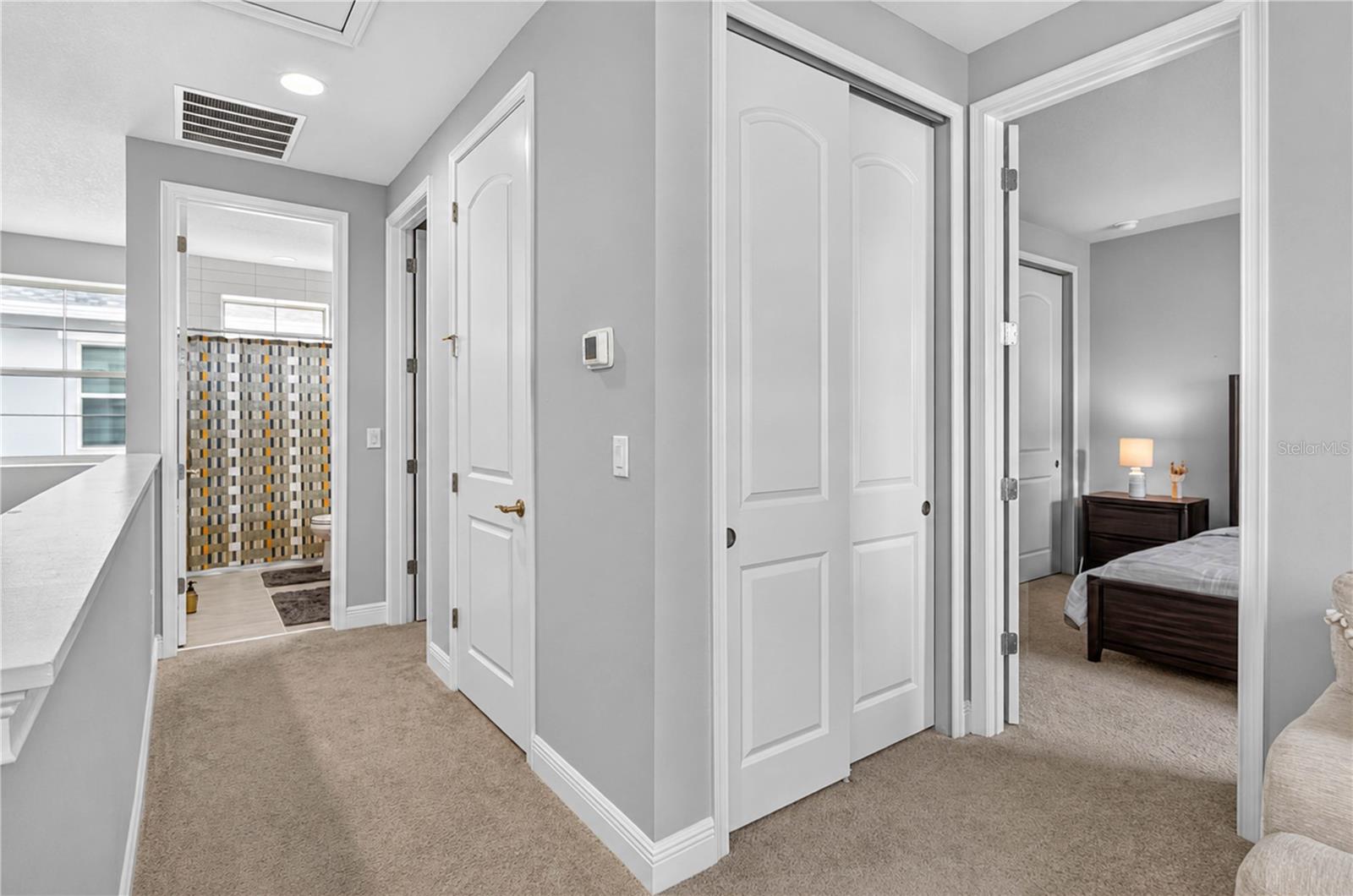 TWIN LAKES PH 8 - Residential
