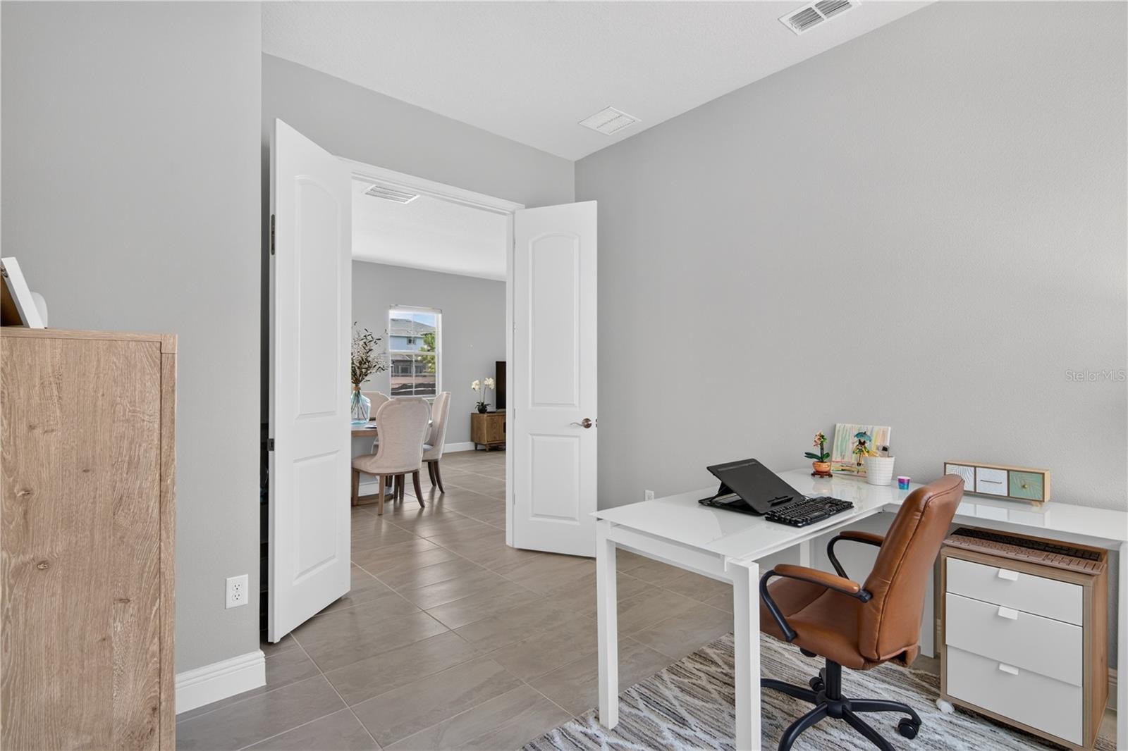 TWIN LAKES PH 8 - Residential