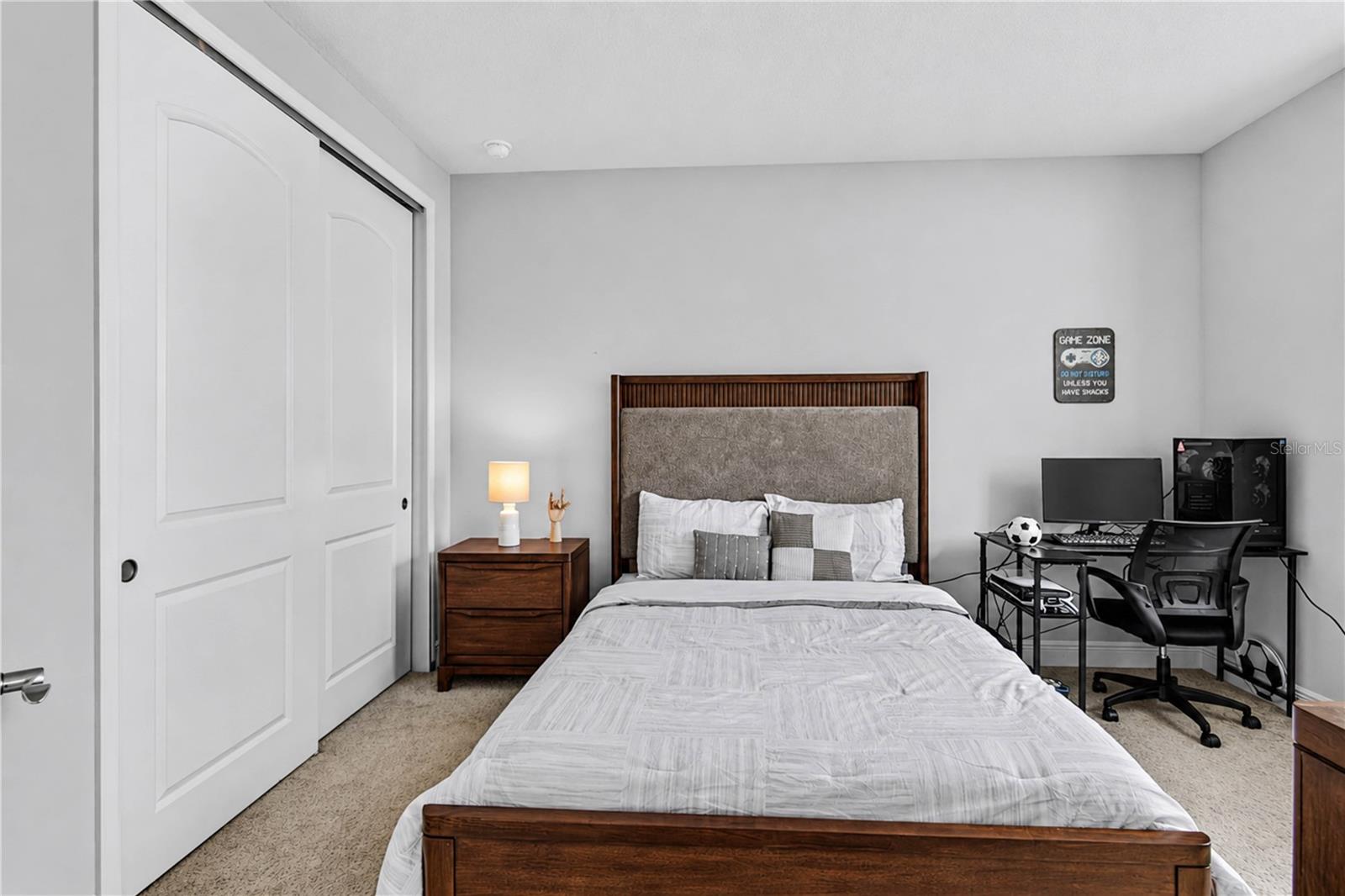TWIN LAKES PH 8 - Residential