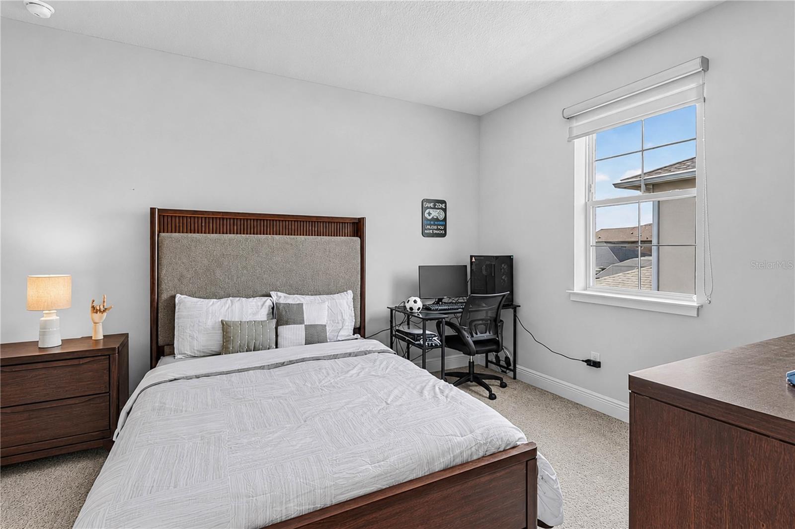 TWIN LAKES PH 8 - Residential