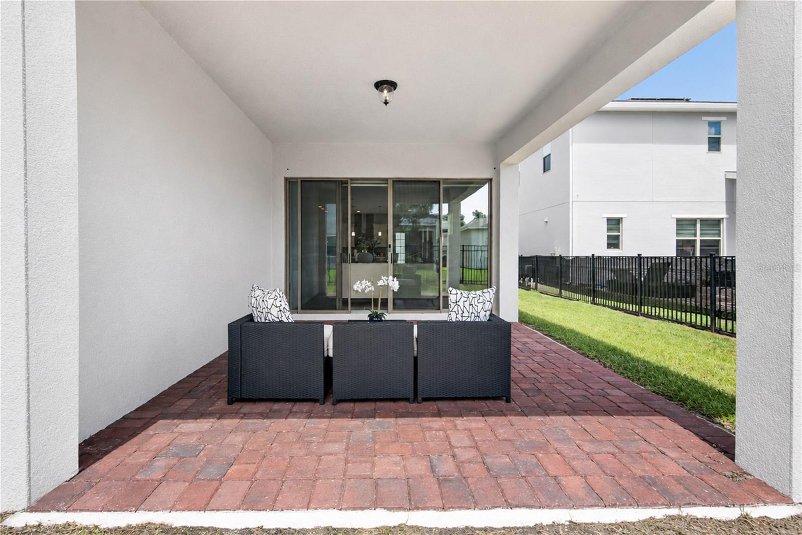 TWIN LAKES PH 8 - Residential