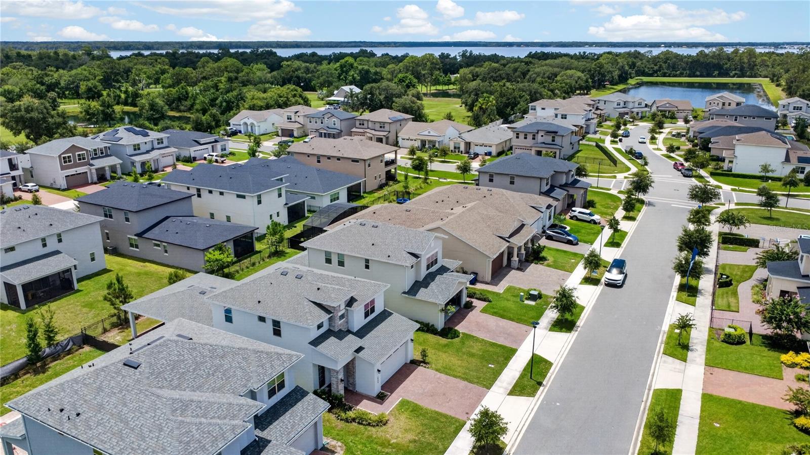 TWIN LAKES PH 8 - Residential