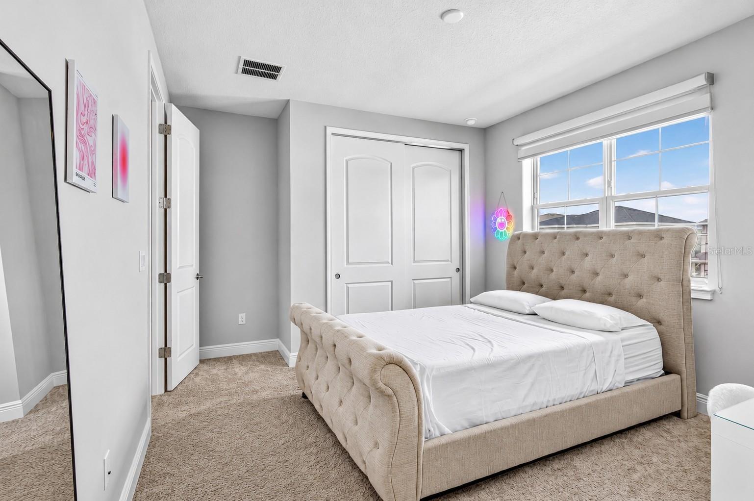 TWIN LAKES PH 8 - Residential
