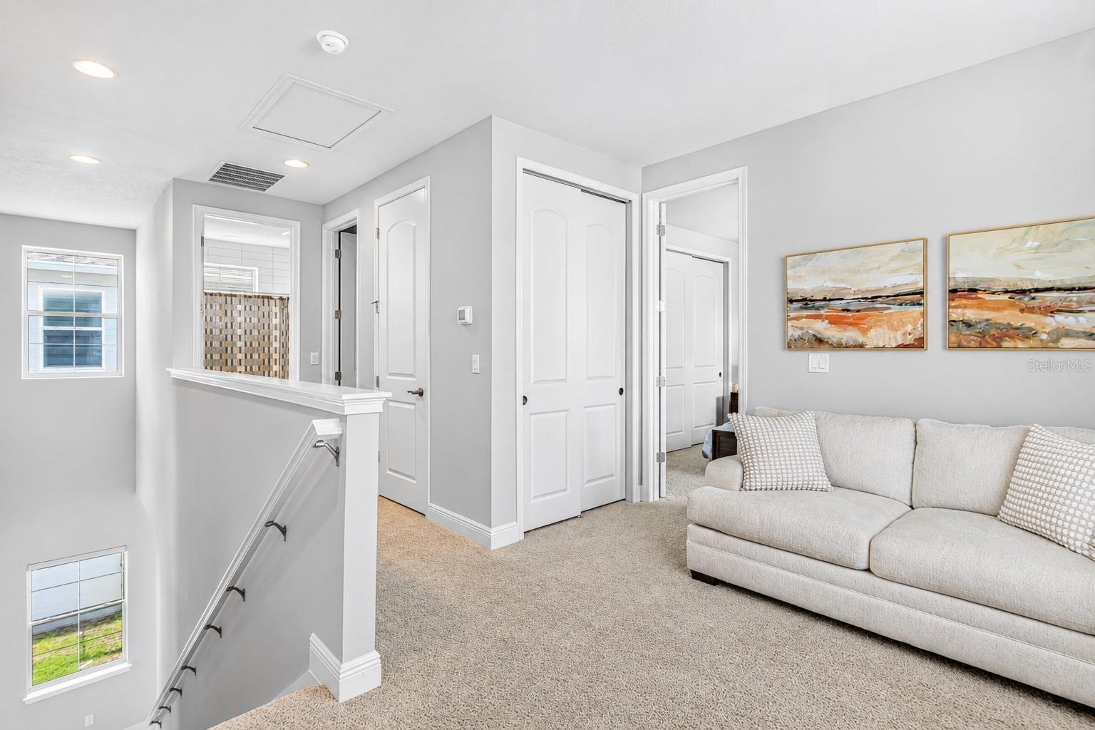 TWIN LAKES PH 8 - Residential