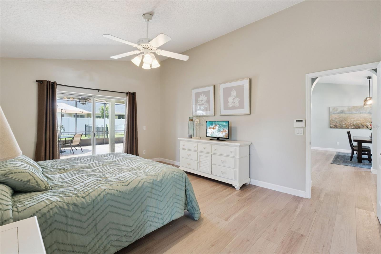 UNIVERSITY ESTATES - Residential