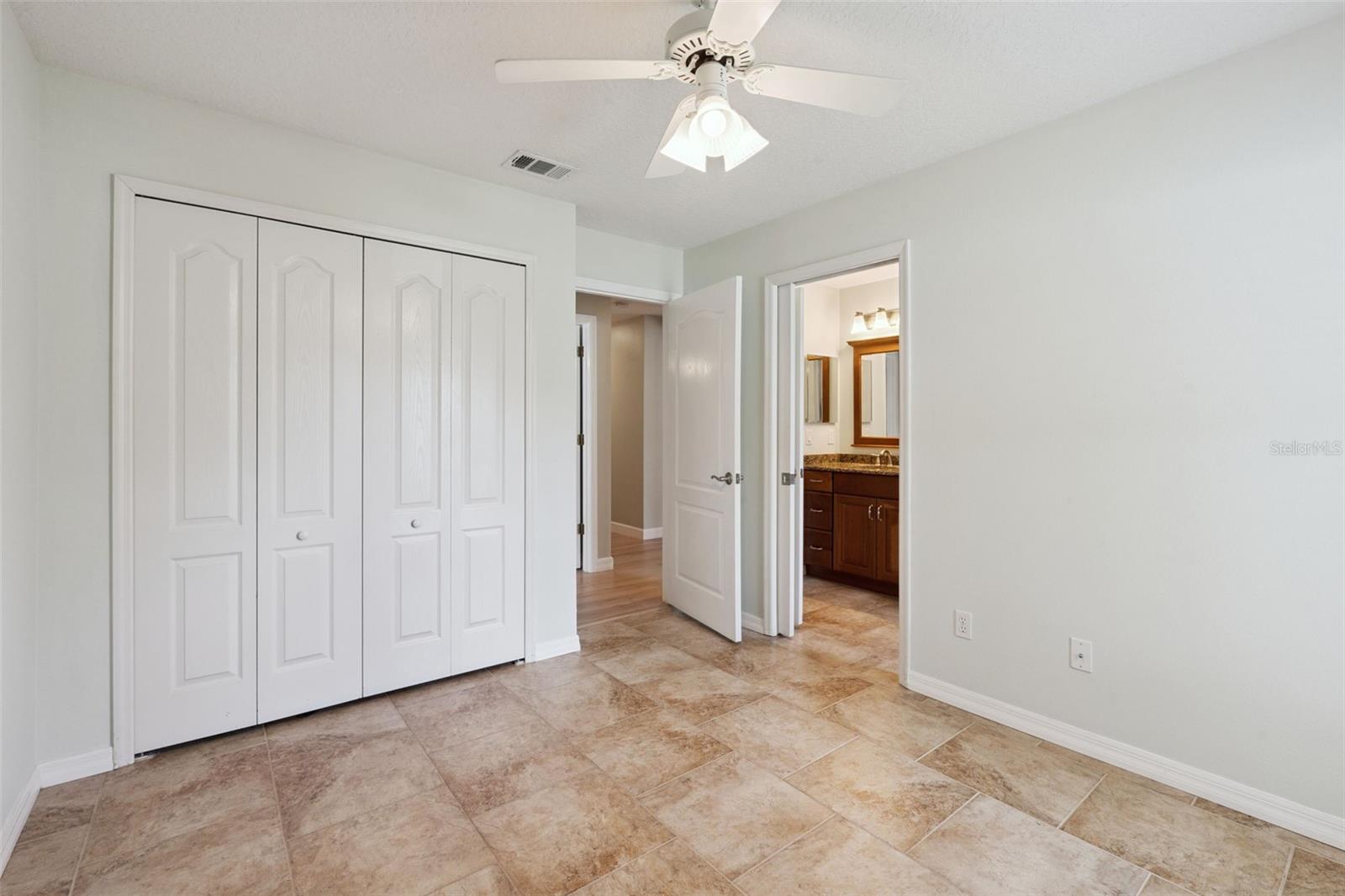 UNIVERSITY ESTATES - Residential