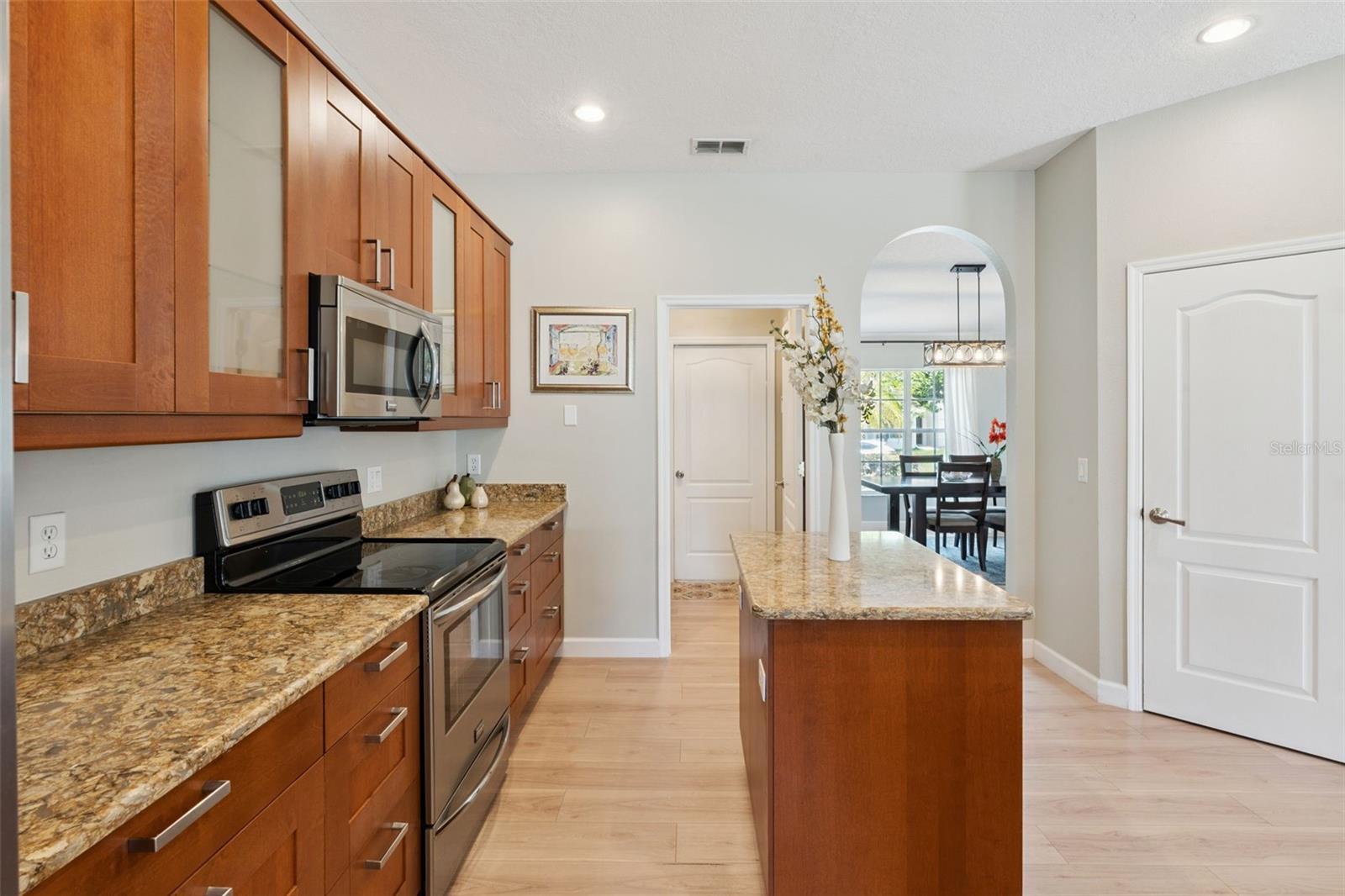 UNIVERSITY ESTATES - Residential