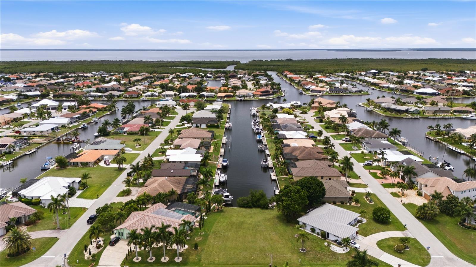 PUNTA GORDA ISLES SEC 06 - Land