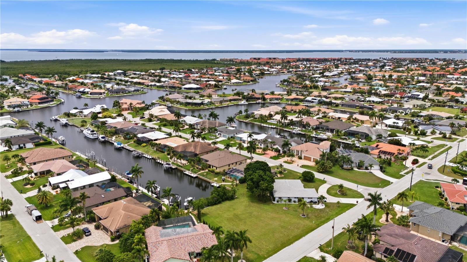 PUNTA GORDA ISLES SEC 06 - Land
