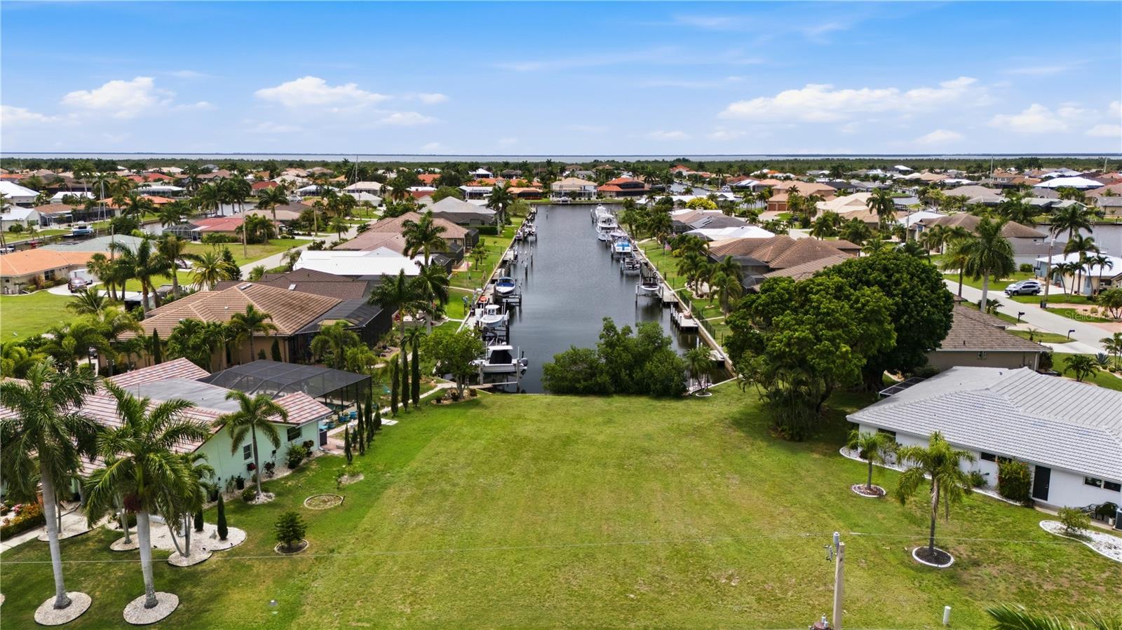 PUNTA GORDA ISLES SEC 06 - Land