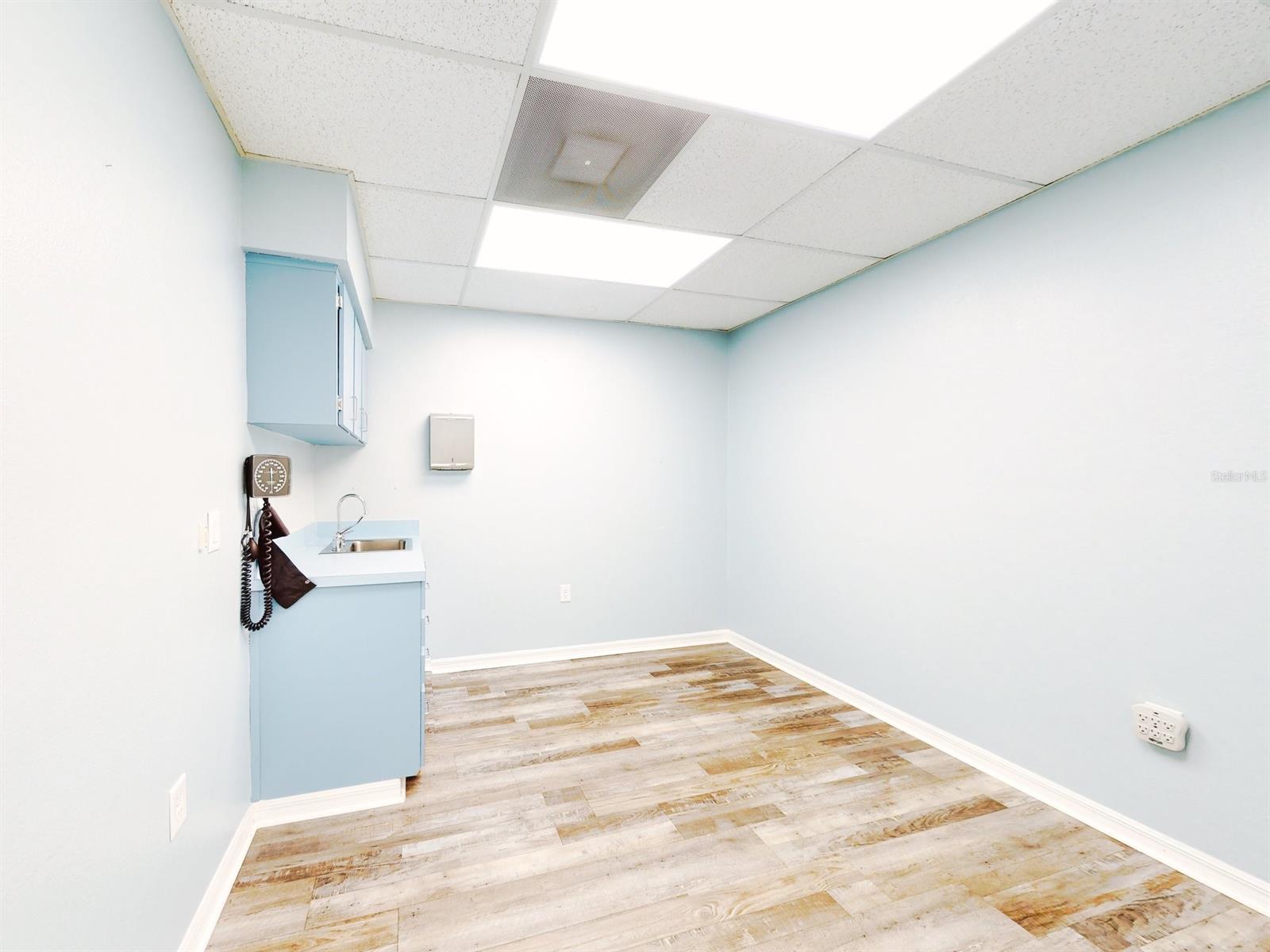 Lake Hill Center Condo - Commercial Lease