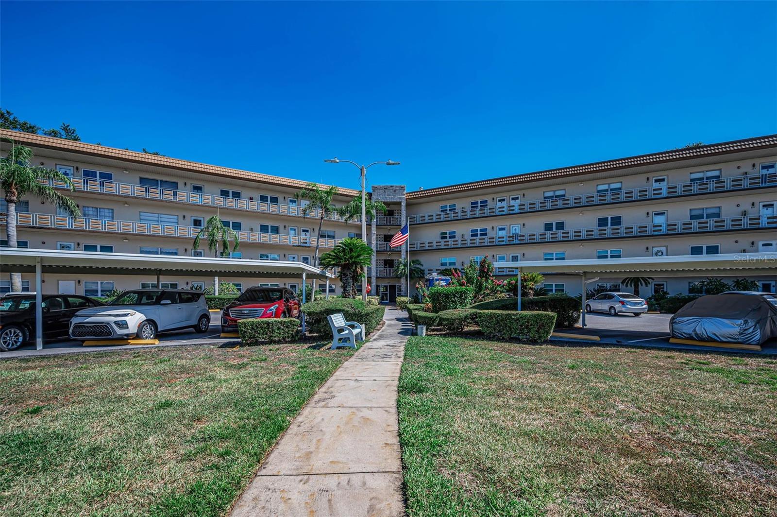 FIVE TOWNS OF ST PETE - Residential