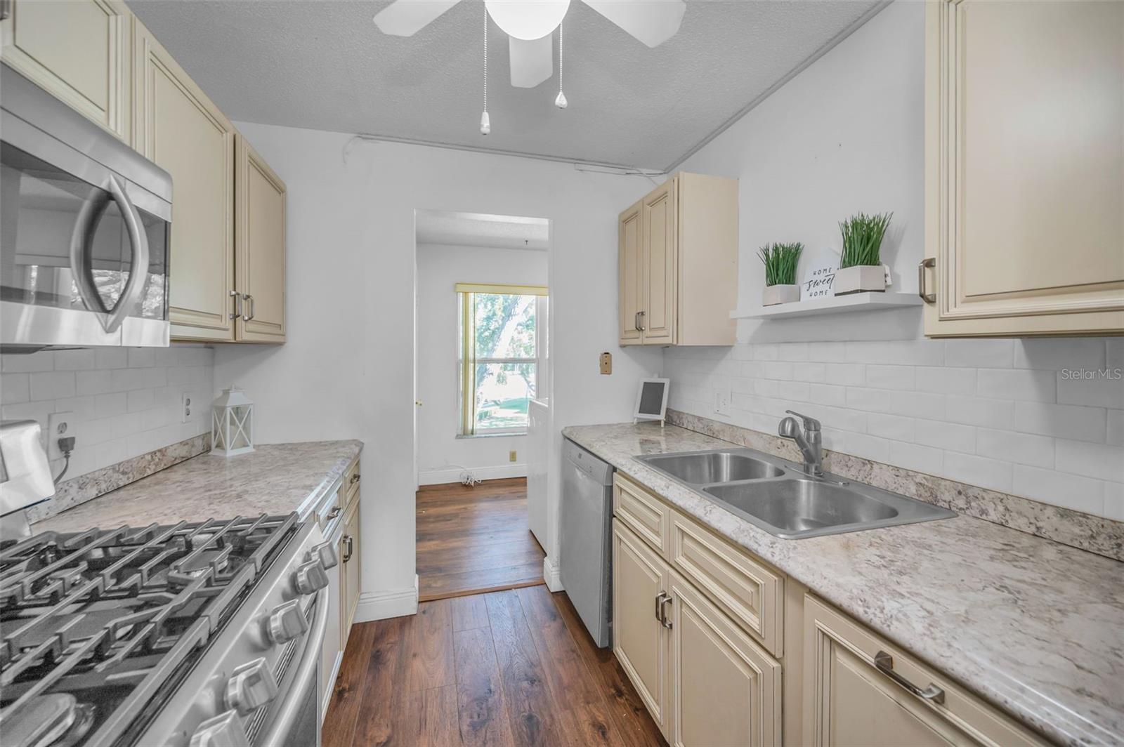FIVE TOWNS OF ST PETE - Residential
