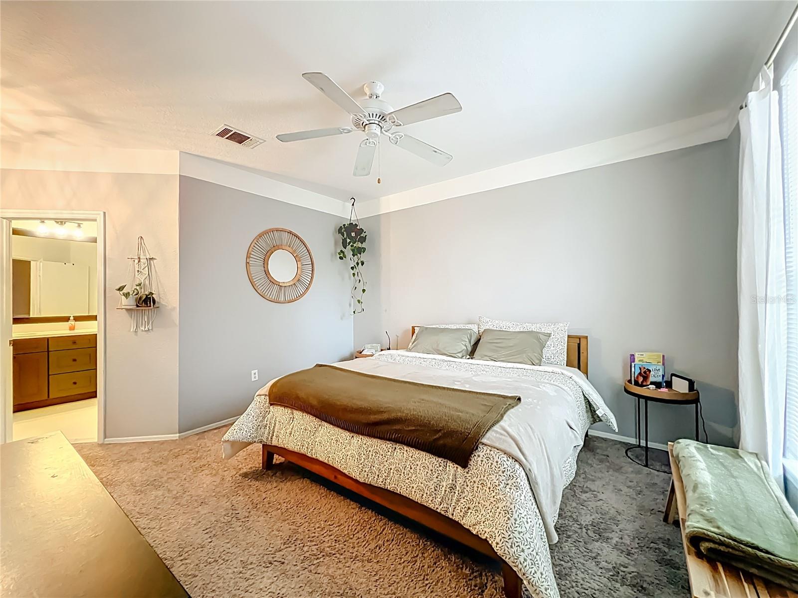 NOTTING HILL A CONDO - Residential