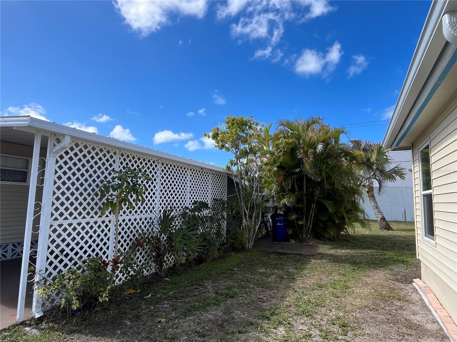 VENICE ISLE - Residential