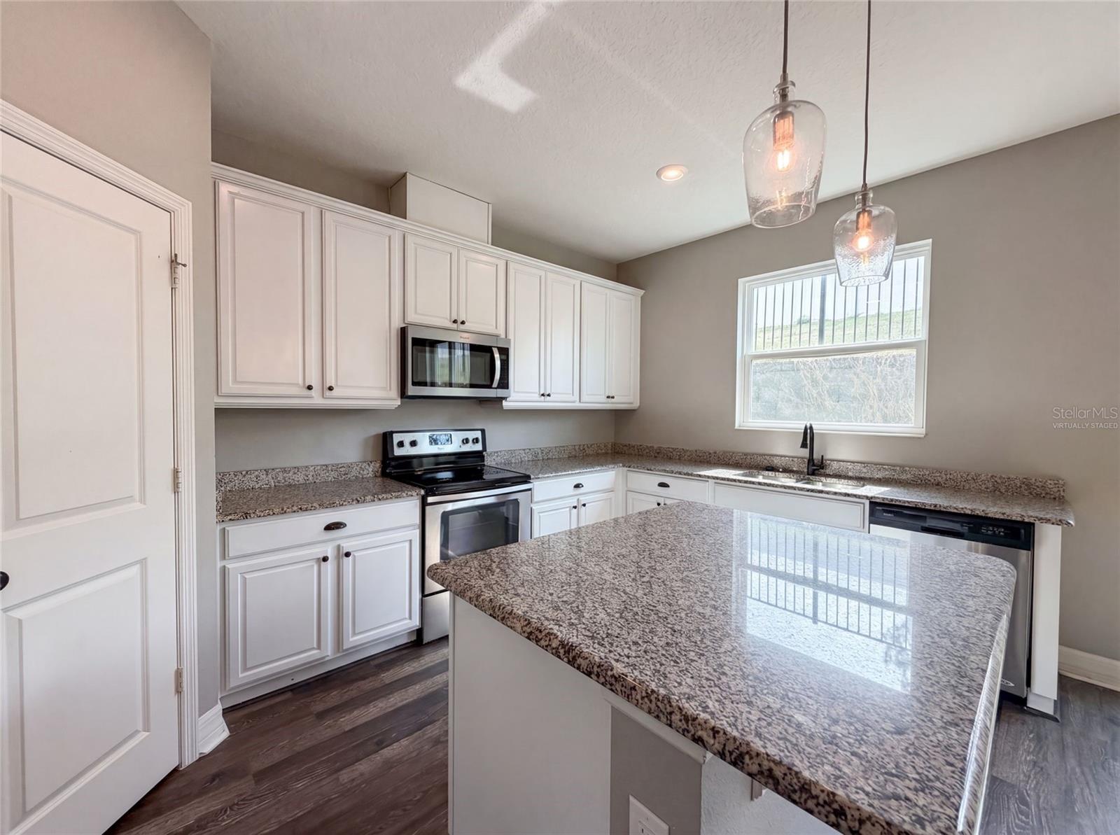 HIGHLAND GROVES PH II SUB - Residential