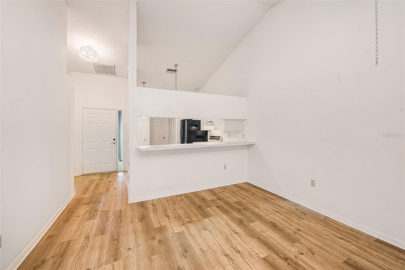 WOODS AT ANDERSON PARK CONDO THE - Residential