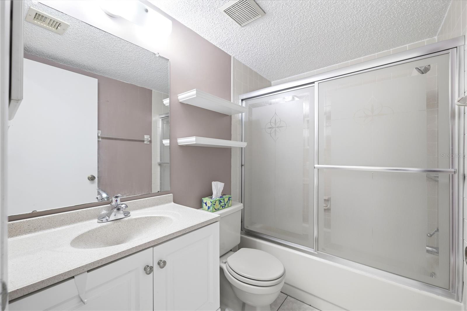 BEACON LAKES INC CONDO 5 - Residential