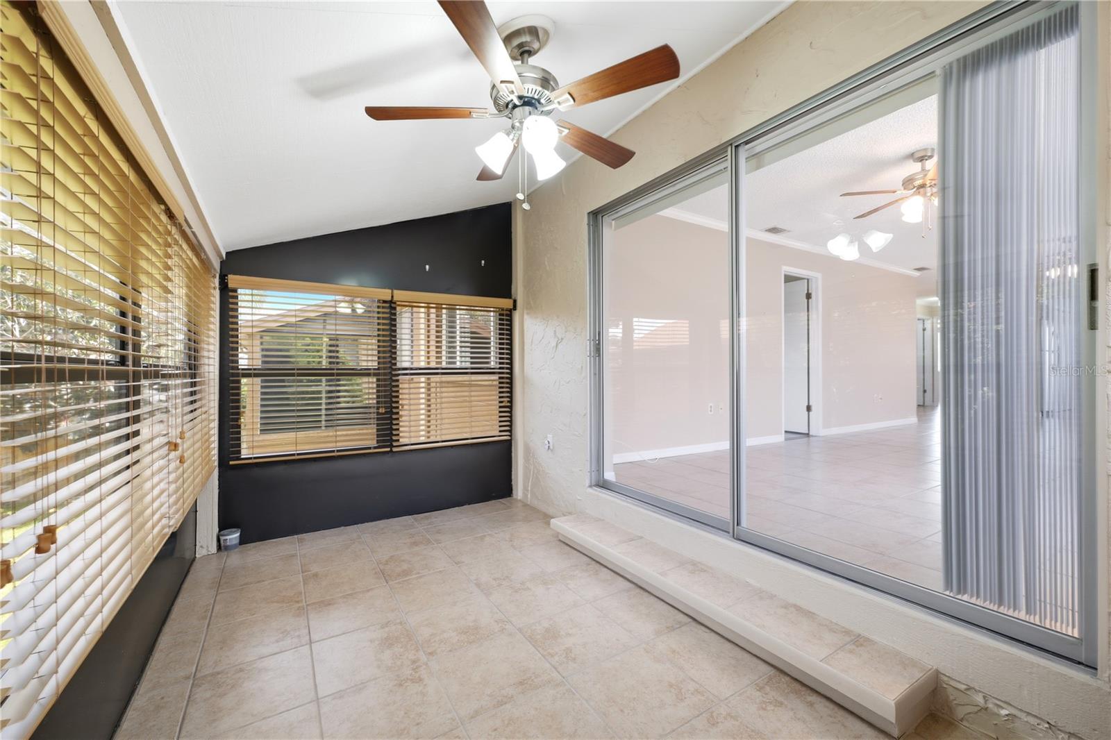 BEACON LAKES INC CONDO 5 - Residential