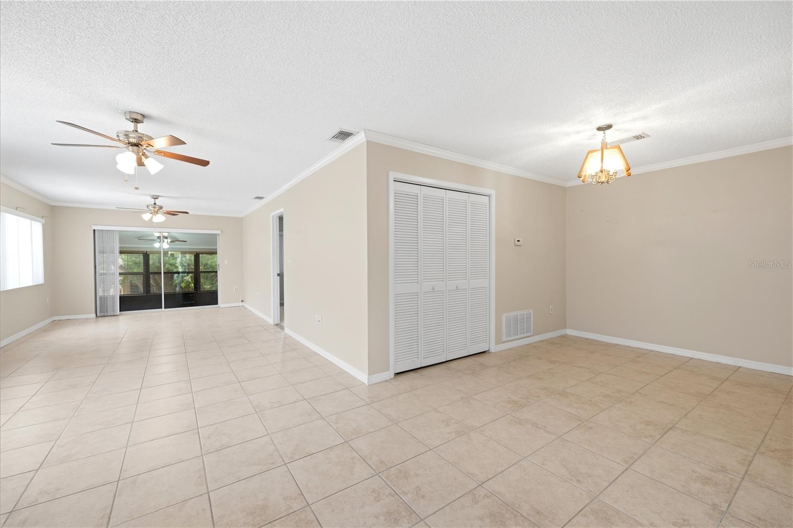 BEACON LAKES INC CONDO 5 - Residential