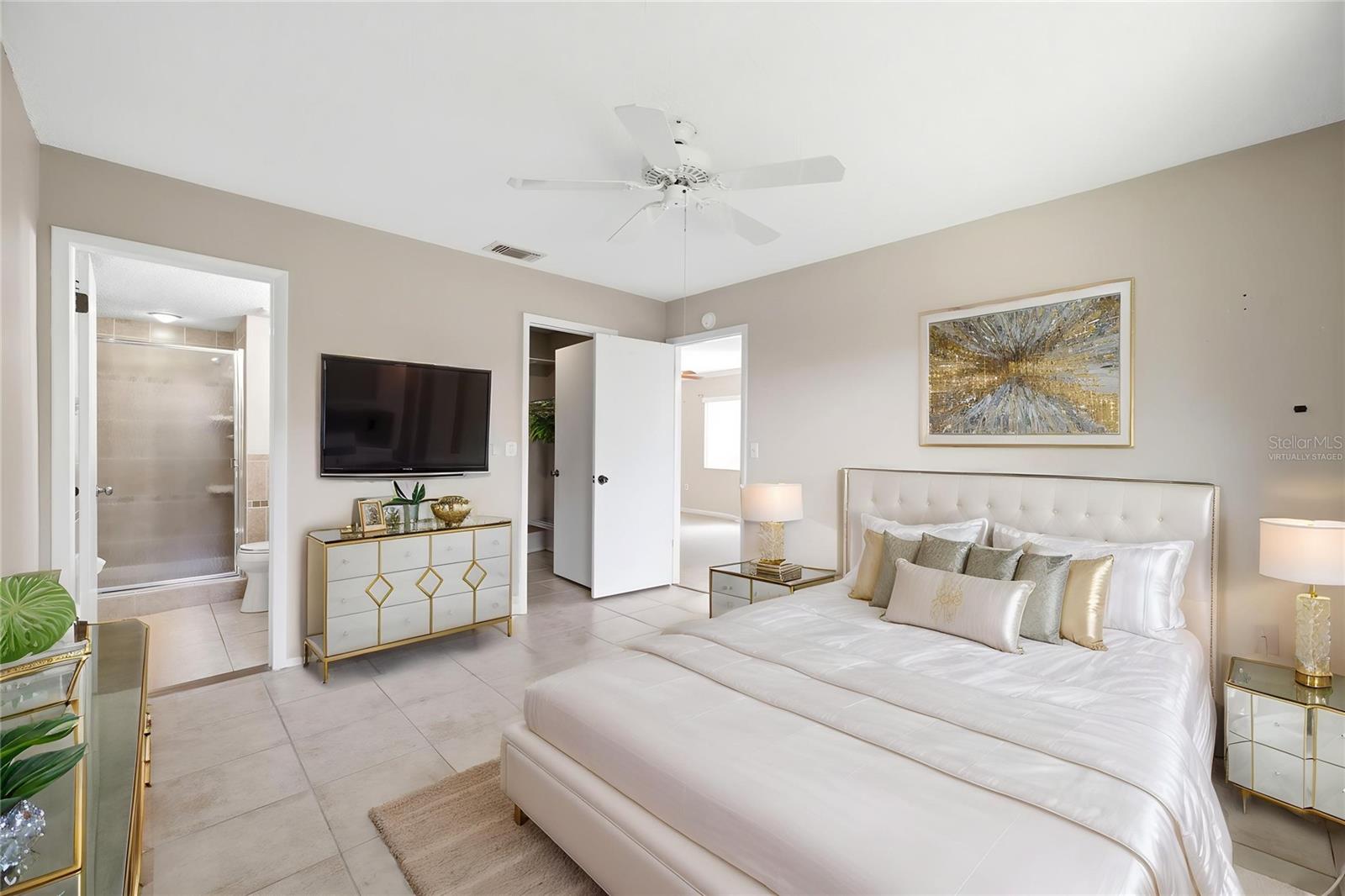 BEACON LAKES INC CONDO 5 - Residential