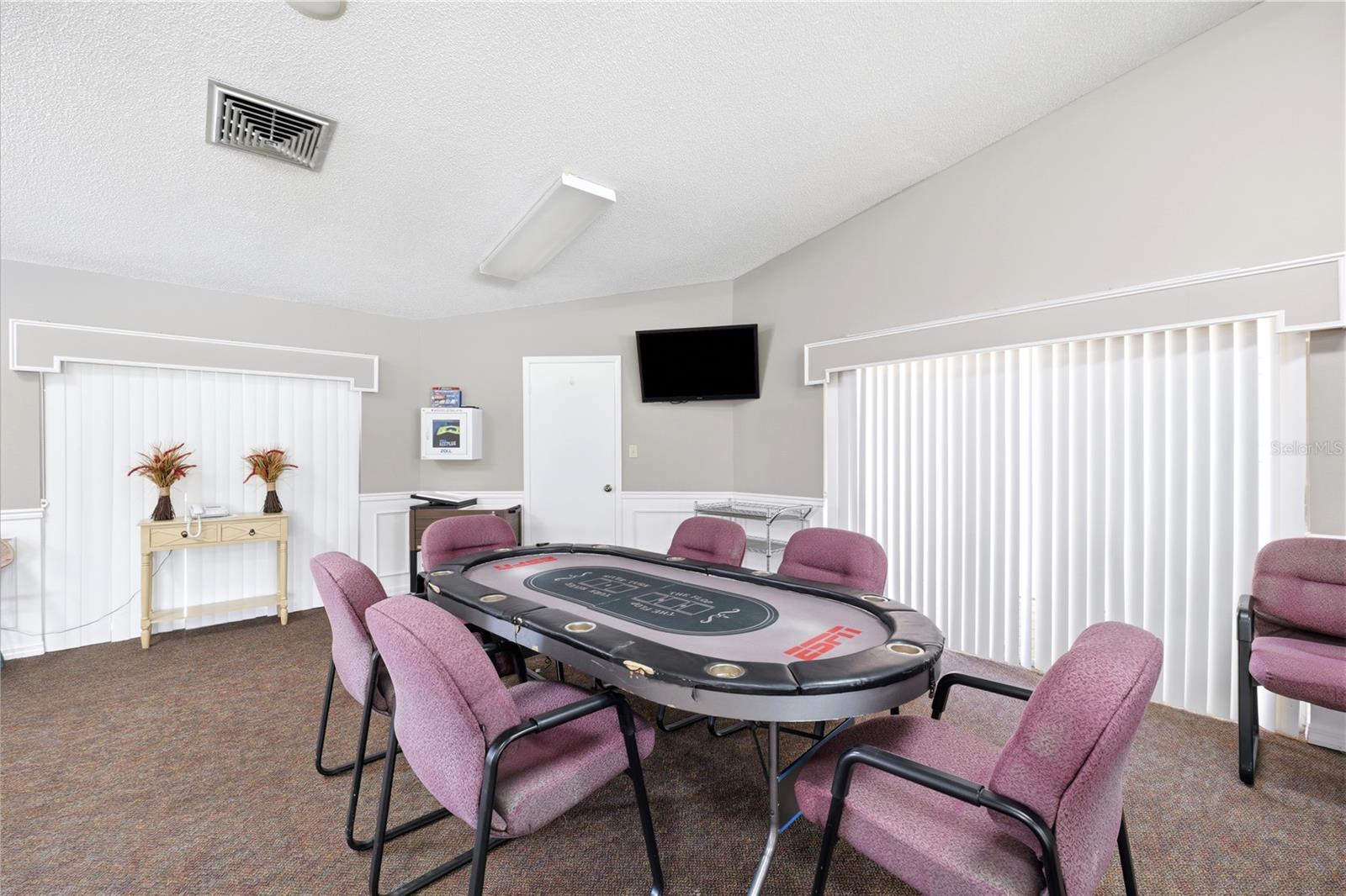 BEACON LAKES INC CONDO 5 - Residential